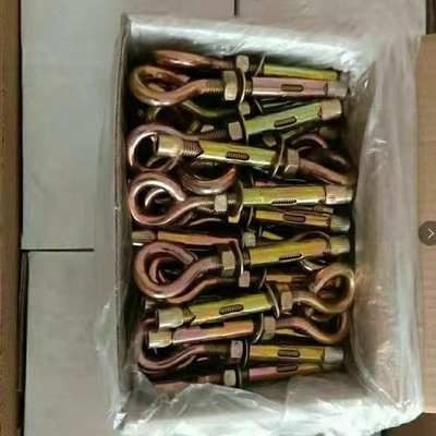 สลักเกลียวโลหะชุบสังกะสีสีเหลือง, สลักเกลียวเหล็กกล้าคาร์บอน